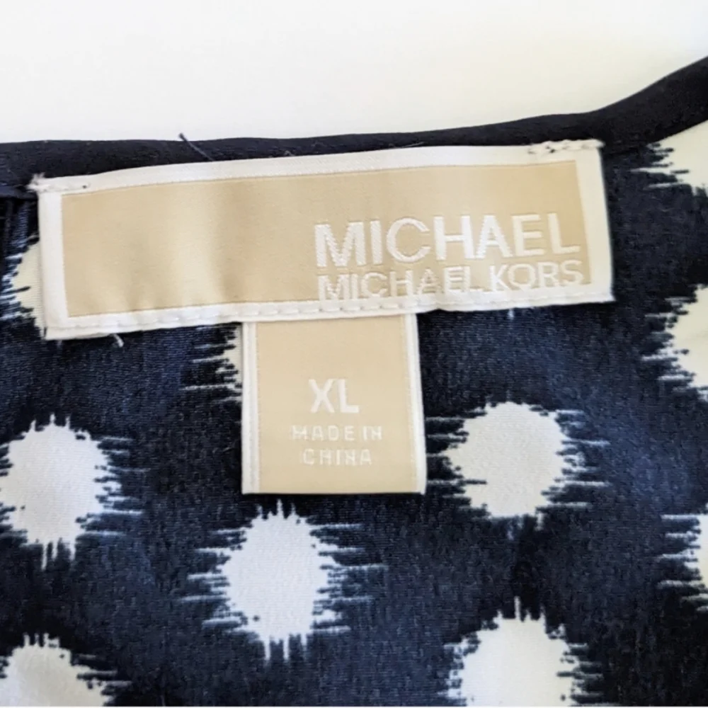 Michael Kors Blouse Shell Navy Blue White Polk-a-dot Tank Pleated Sleeve…
